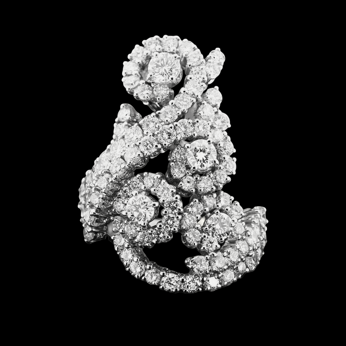 hofjewellery 18K white gold ring featuring 4.78ct brilliant round diamonds in a unique, stylized floral design.