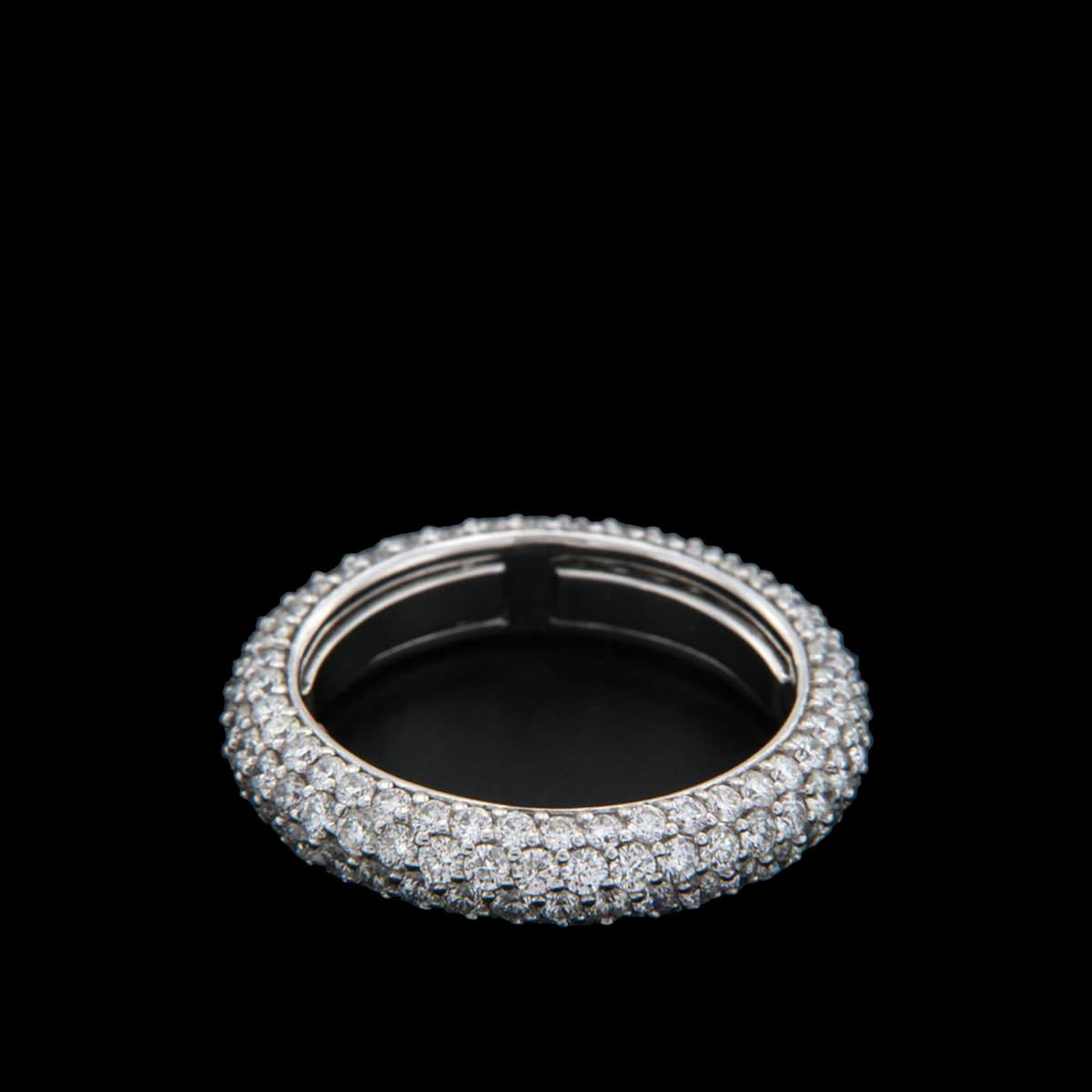 hofjewellery Rota Bianco I 18K white gold wedding band with 3.07ct round brilliant diamonds and self-sizing springs.
