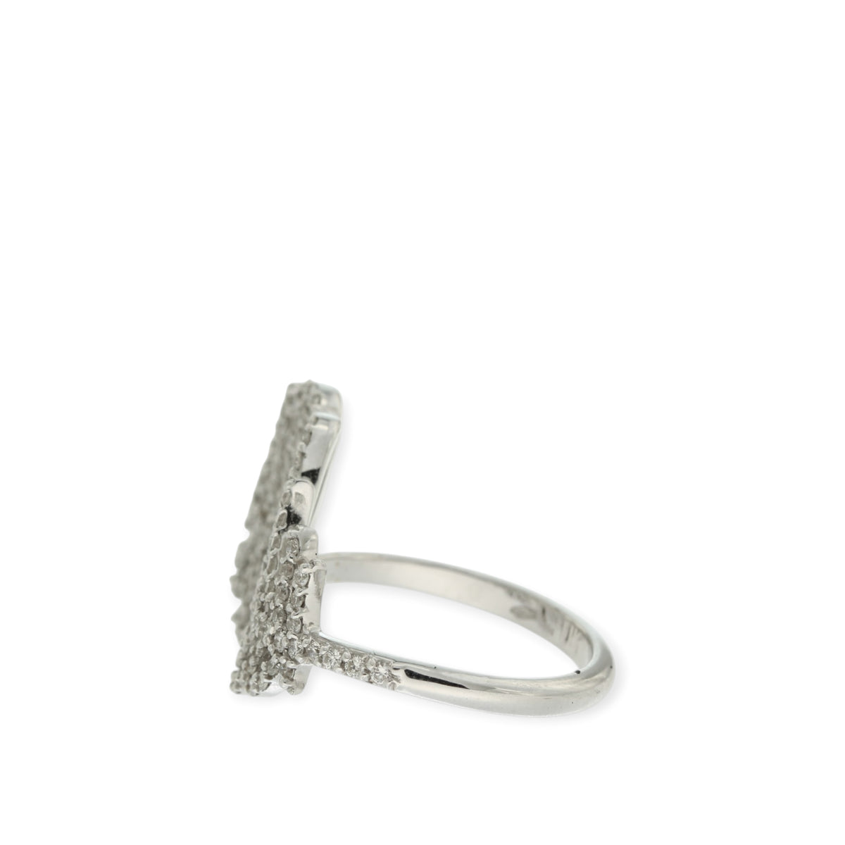 Side profile of the diamond feather ring in 18K white gold, showing the raised feather motif above the polished band, reference 2604R.