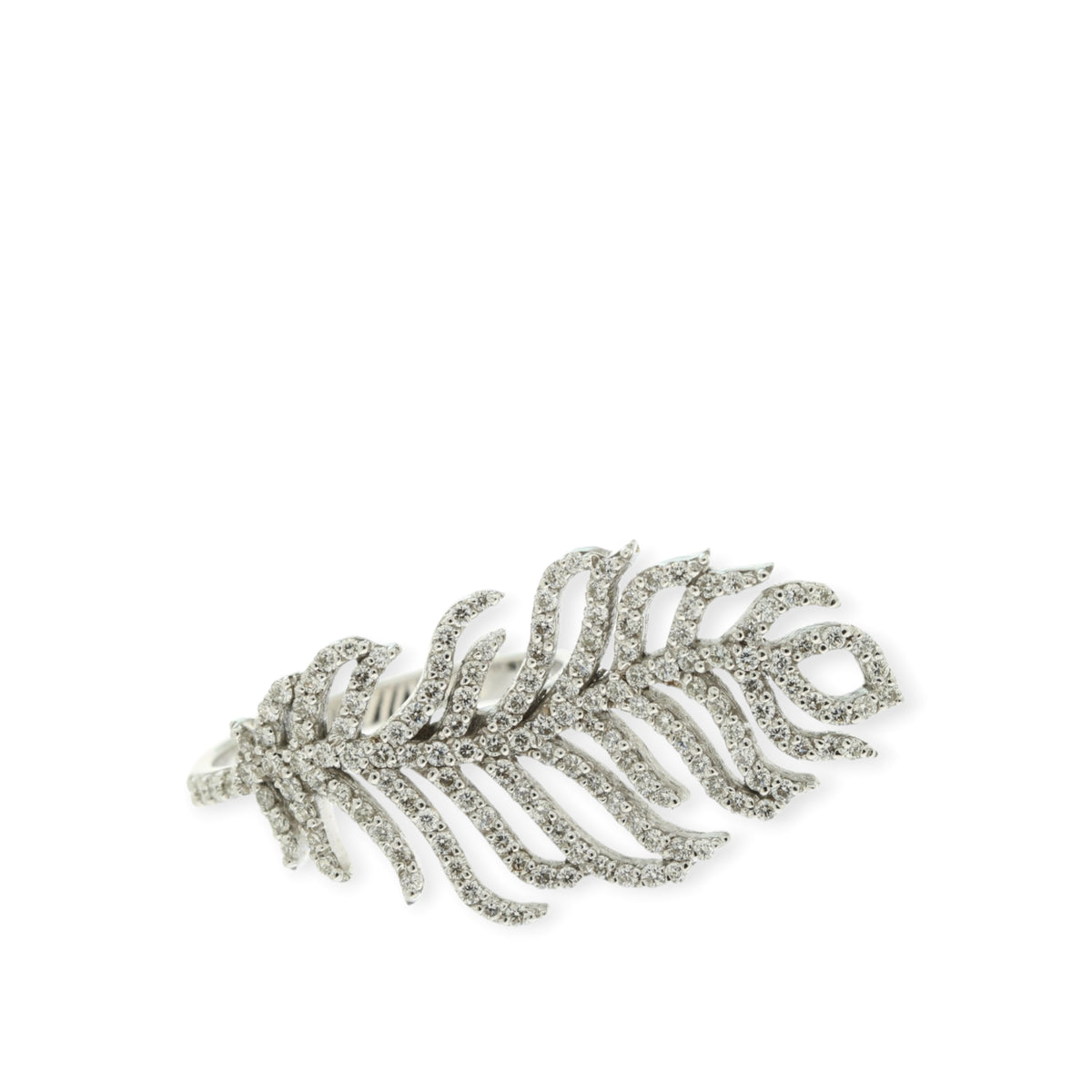 Openwork feather ring set with round diamonds in 18K white gold, reference 2604R.