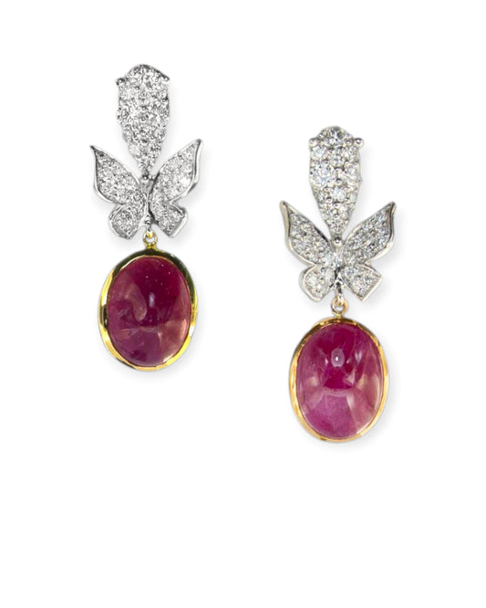 Cabochon ruby drop earrings with diamond-set leaf motifs in 18K yellow and white gold, reference ER0054.