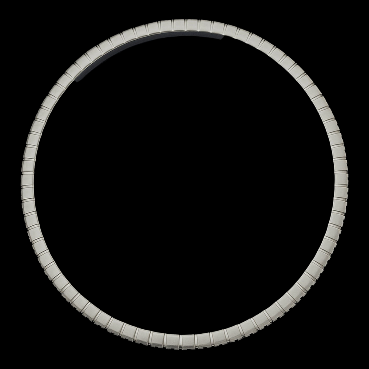 hofjewellery Elastiqx 18K white gold tennis bracelet featuring 1.55ct yellow diamonds in a flexible slip-on design.