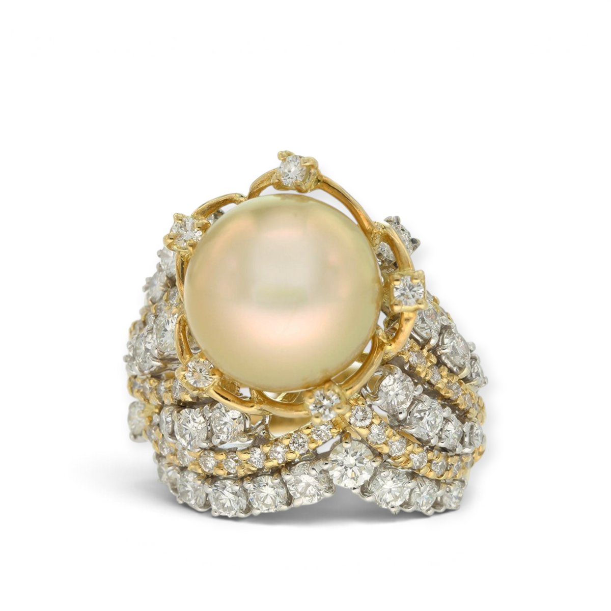 hofjewellery Luminus ring featuring a golden South Sea pearl set in 18K yellow and white gold with 2.66ct diamonds.