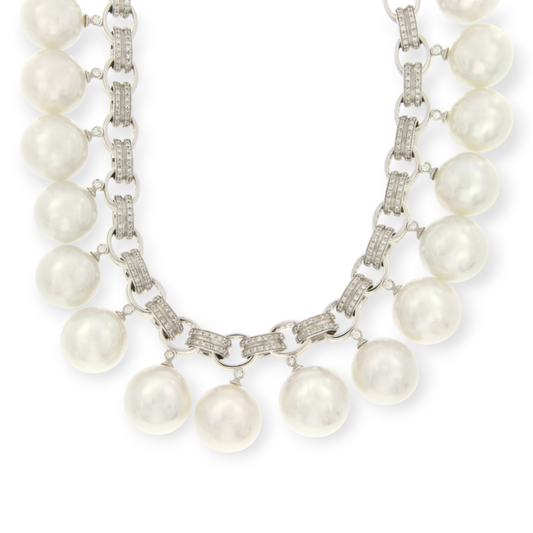 hofjewellery Lustrous 18K white gold necklace with 27 South Sea pearls and 6.44ct round brilliant diamond chain